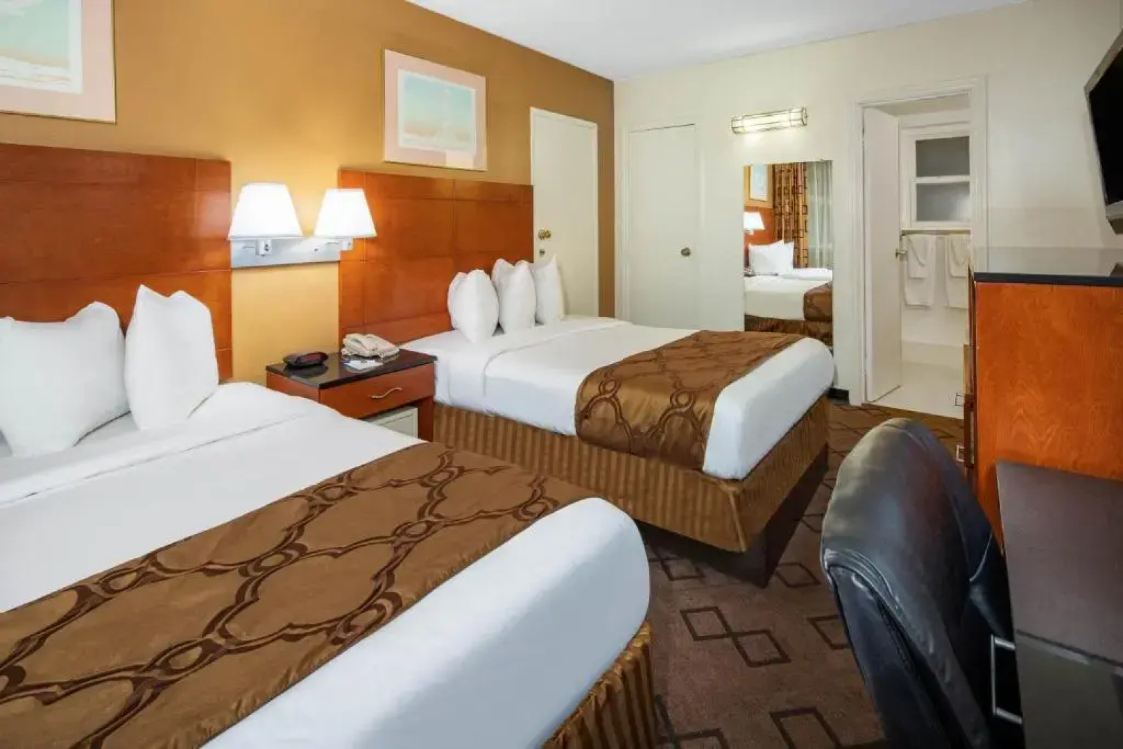 Travelodge Burbank-Glendale