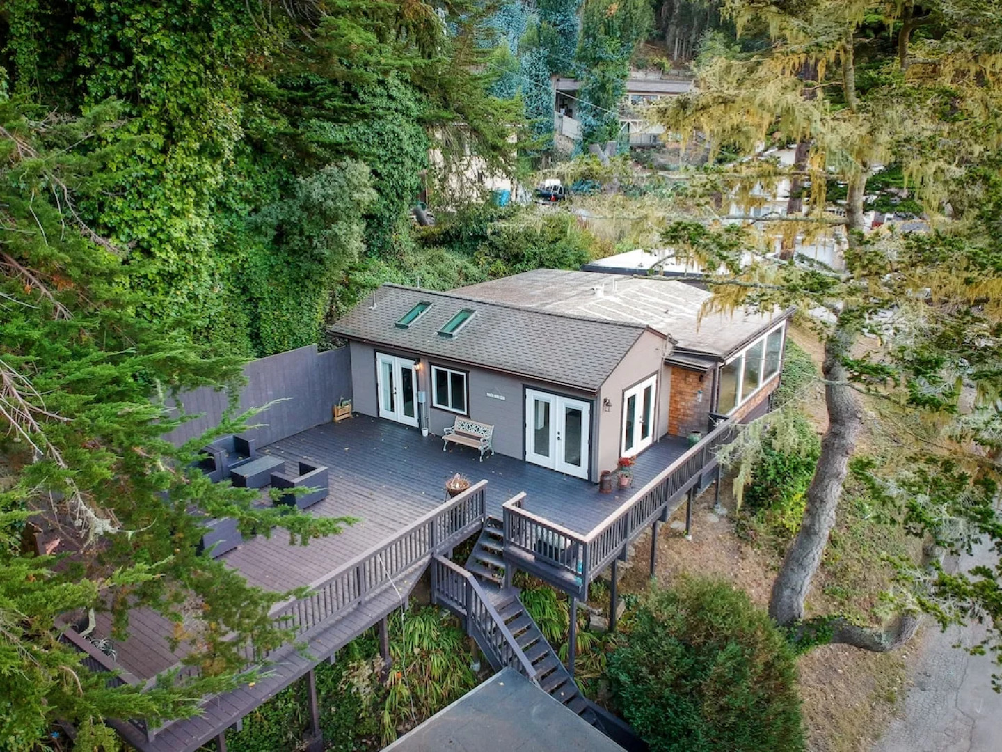 Marbella Lane Pedro Point Beach House with Hot Tub