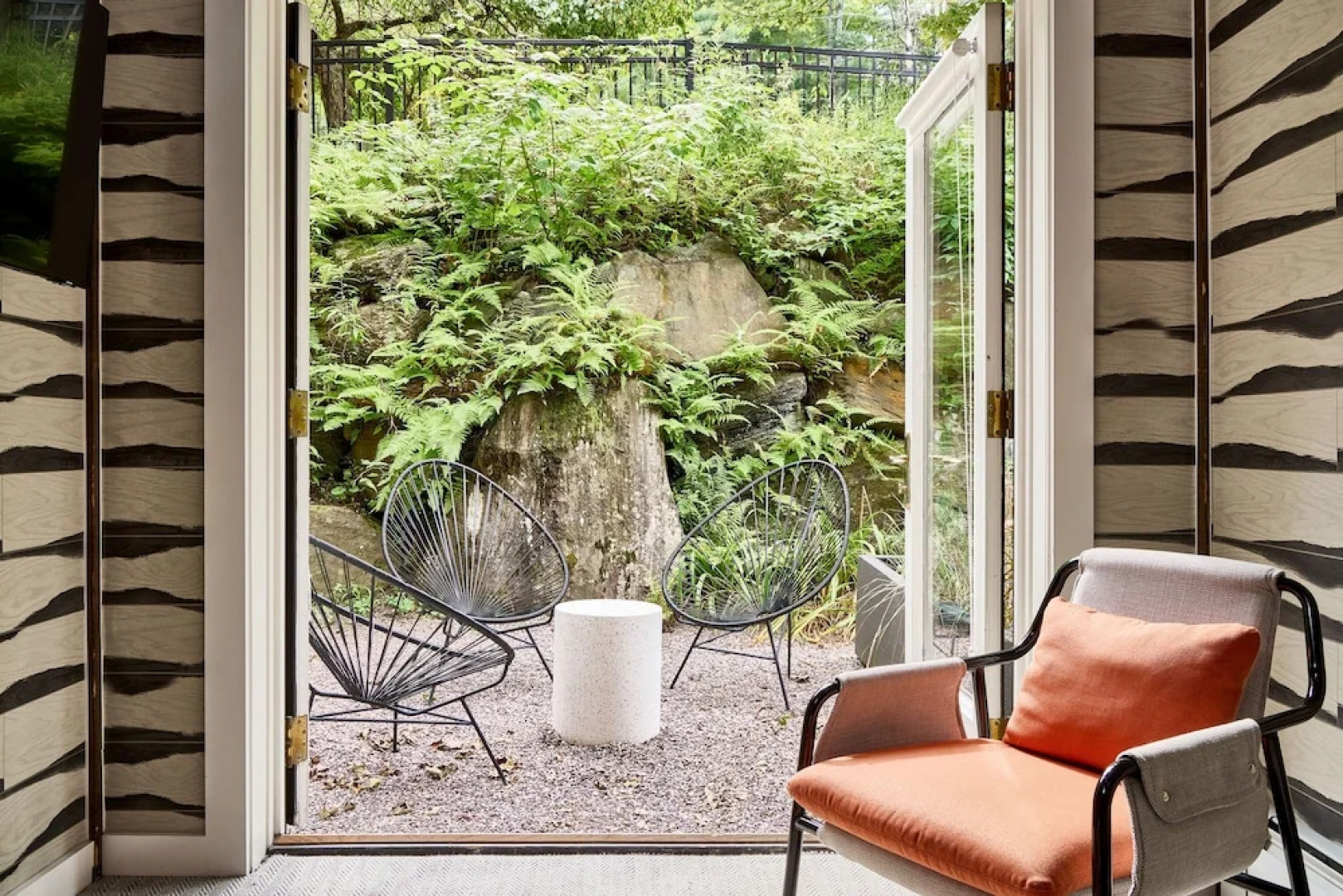 Ye Olde England Inne