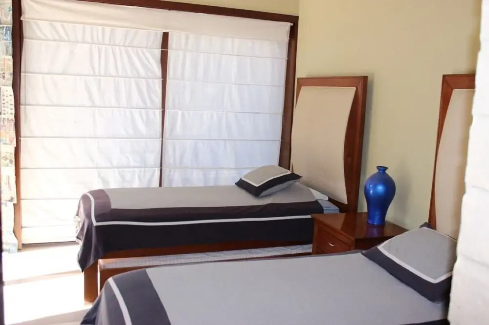 Beautiful House With Lake View