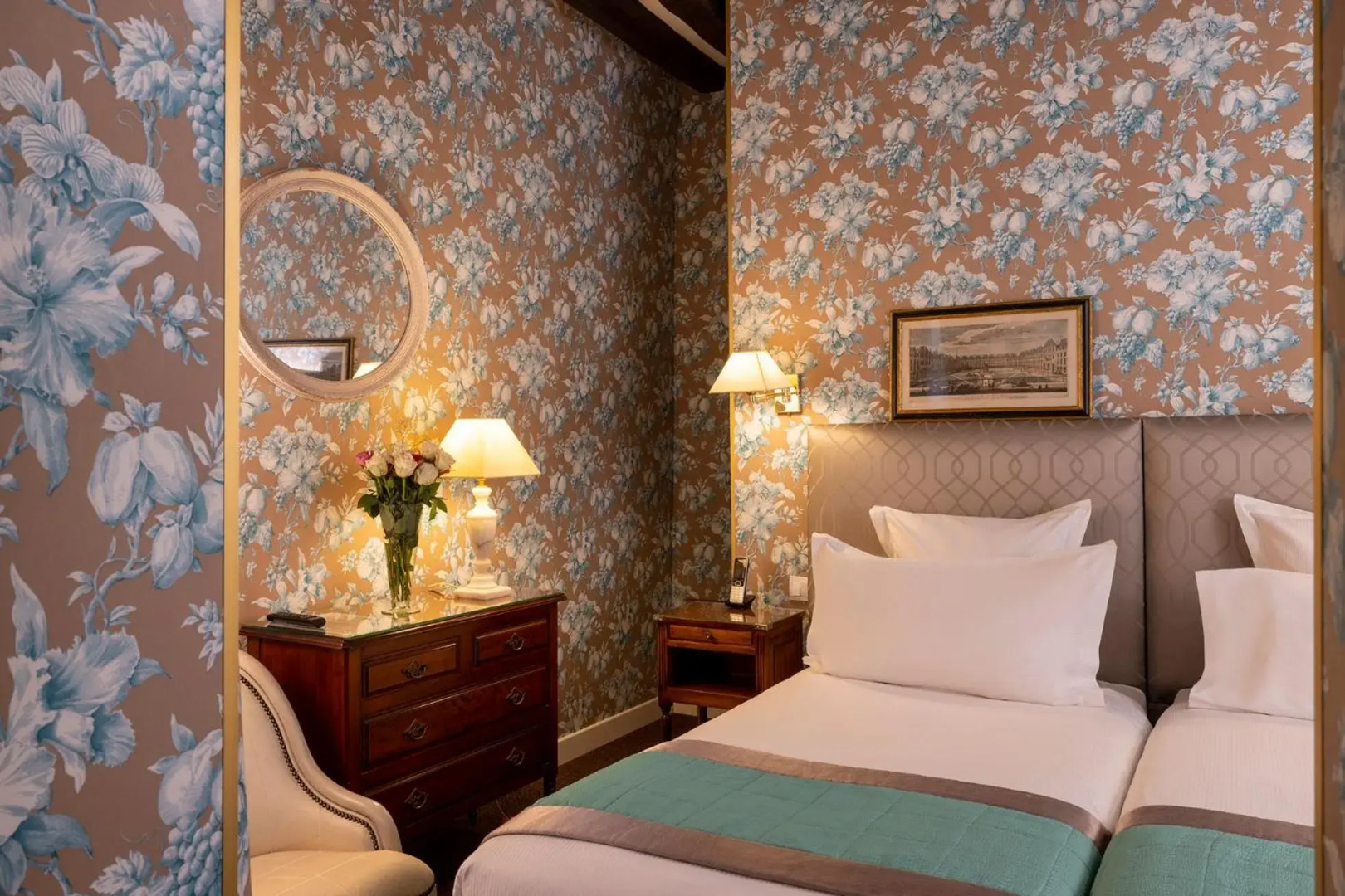 Relais Hotel Du Vieux Paris