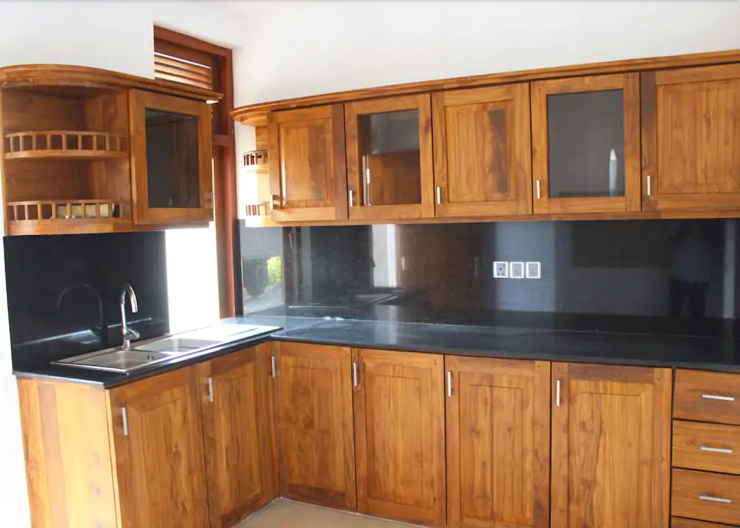 Camellia Holiday Homes