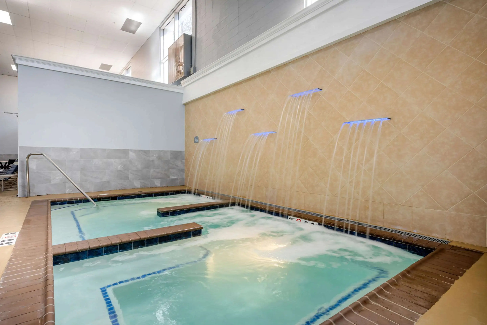 Clarion Hotel Conference Center Lexington North