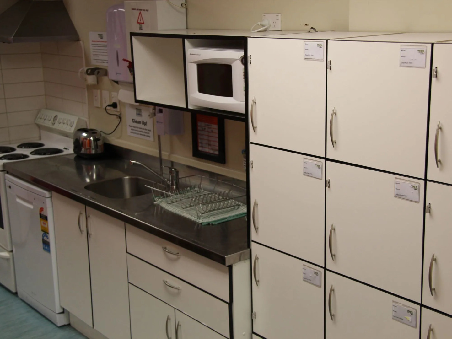 Trek Global Backpackers