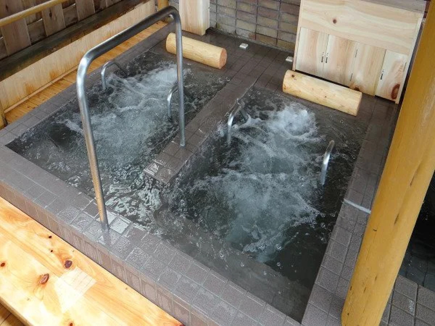 Ishiuchi Yung Parunas