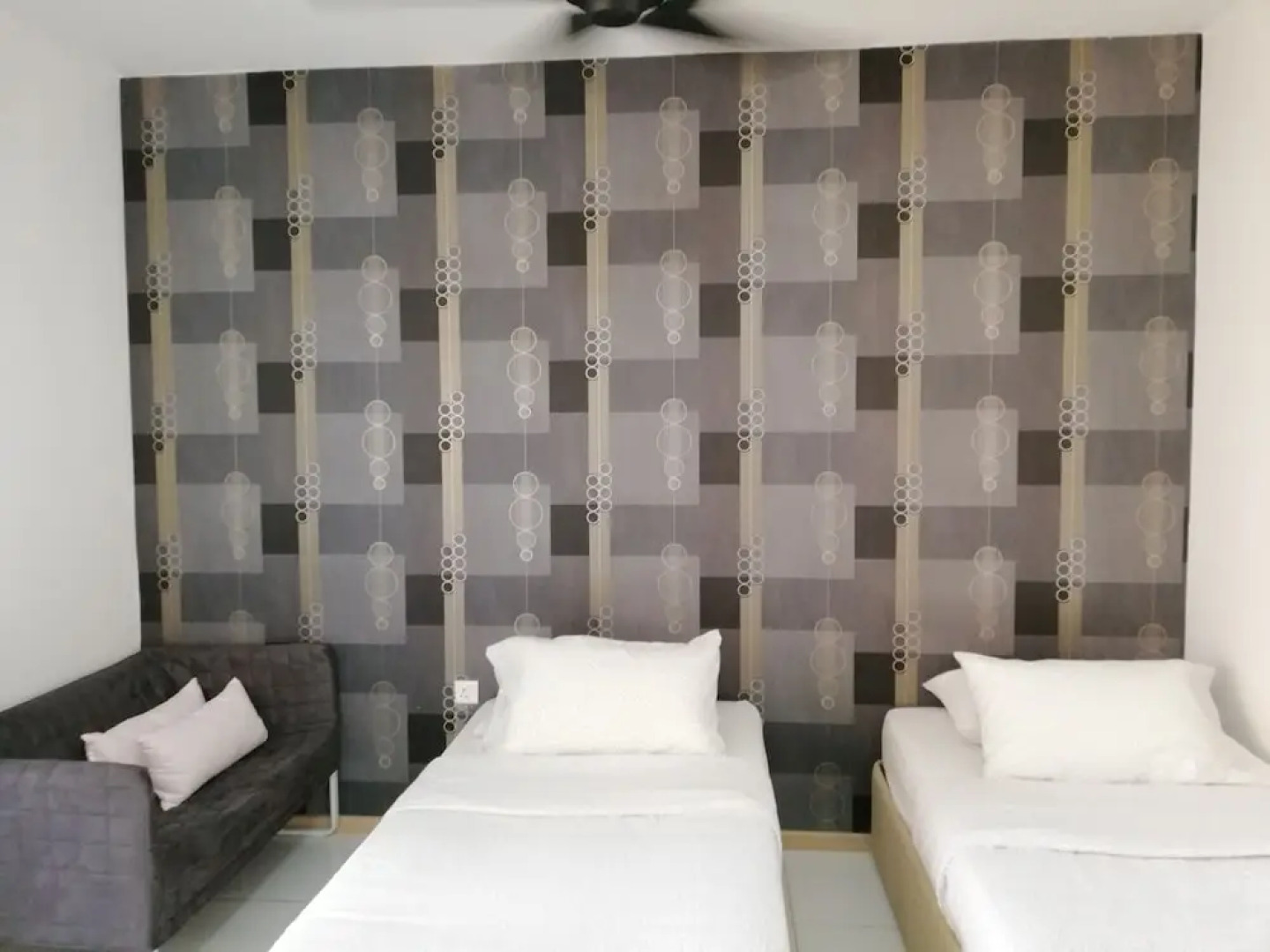 Lawang Suite 1 Bedroom Corner Apartment
