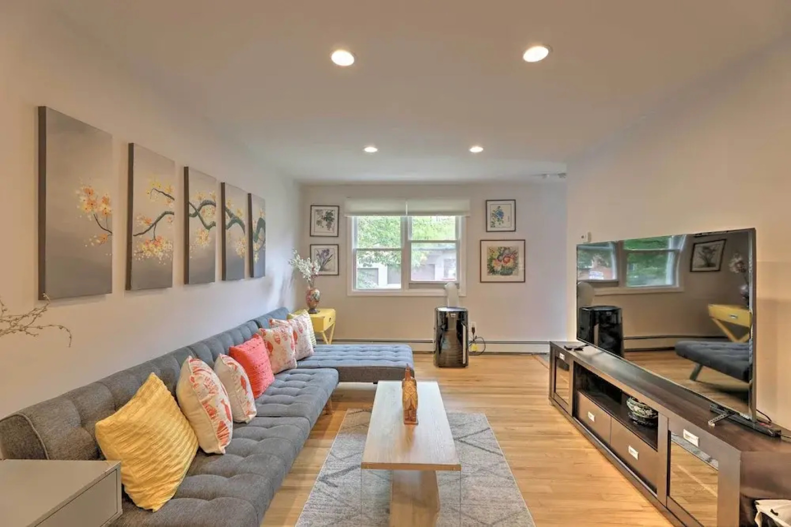 Yonkers Apt w/ Balcony: Walk to Train Station!