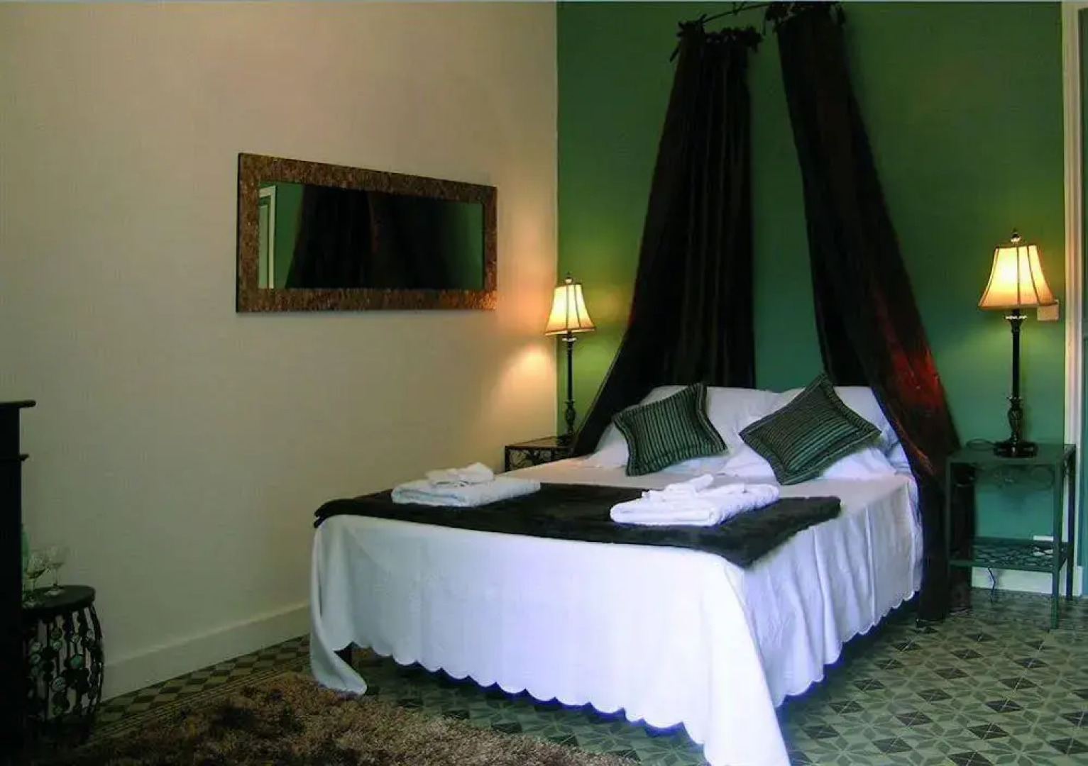 Villa Aimee Luxury Apartments With Heated Pool