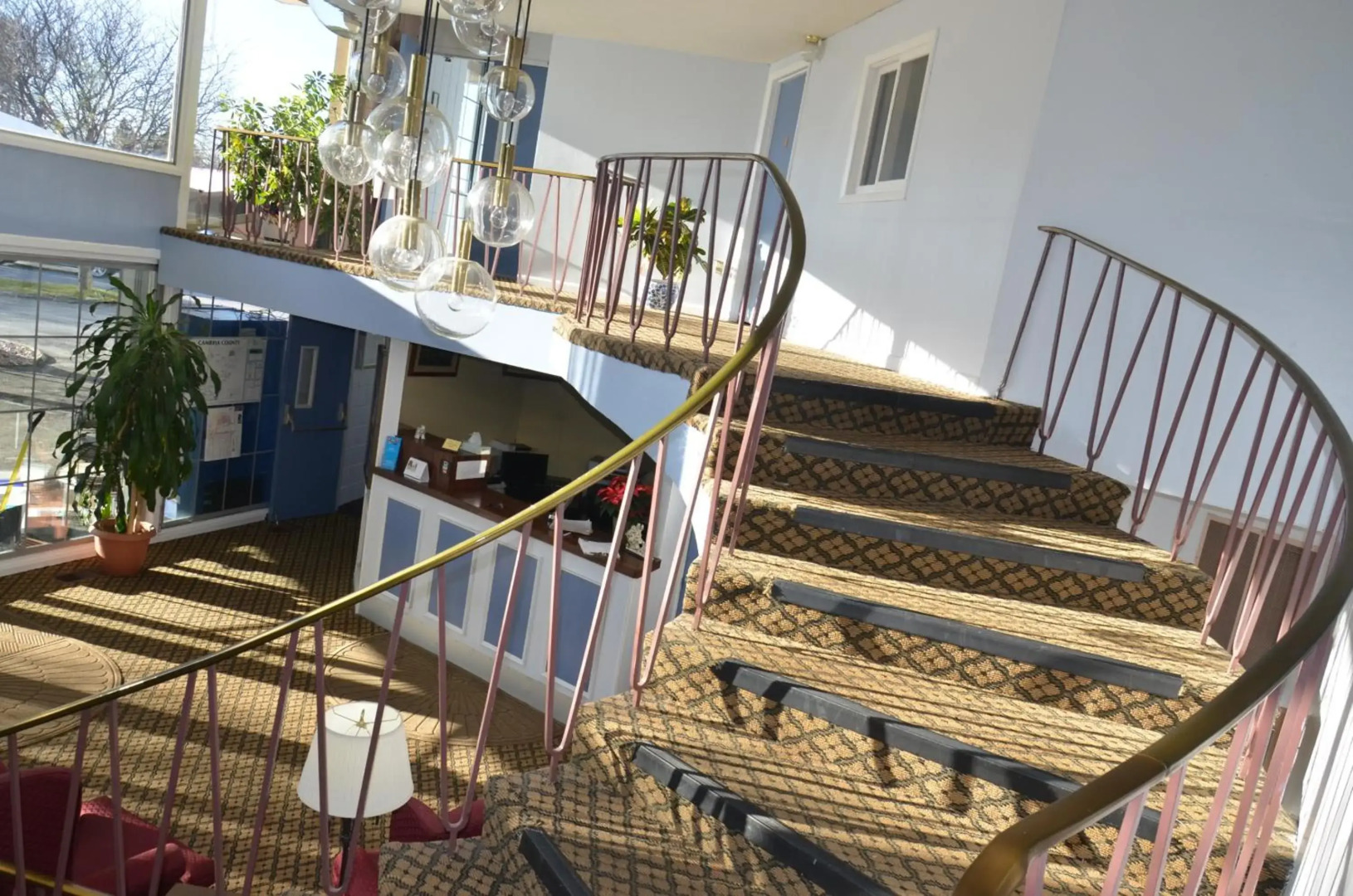 Red Carpet Inn and Suites Ebensburg