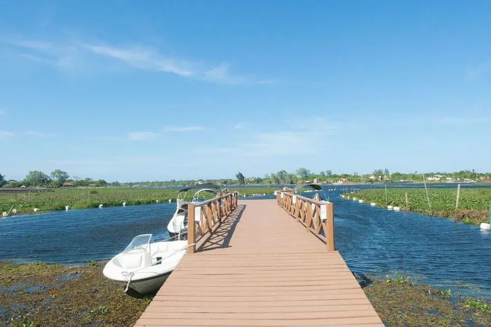 MAGNíFICO APART NO CATU LAKE RESIDENCE