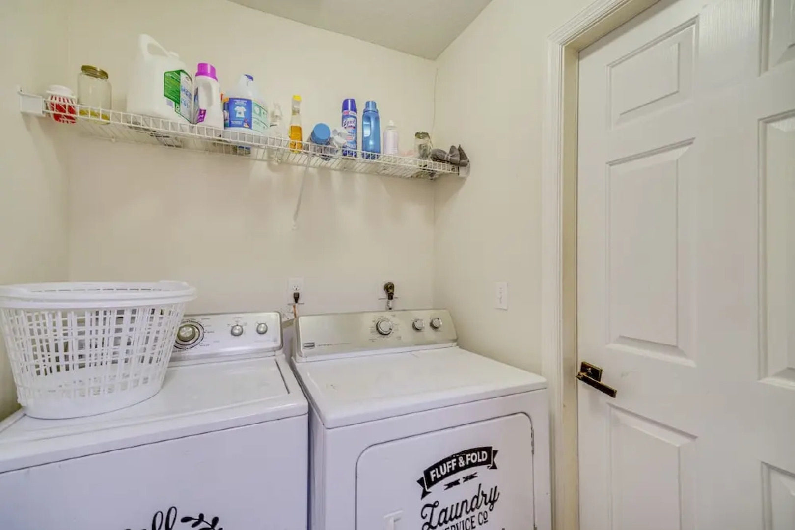 Sunny Palm Bay Home w/ Screened Porch Near Beaches