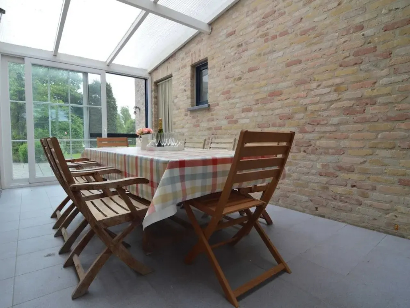 Sun-kissed Villa in Diksmuide With Garden, Sauna