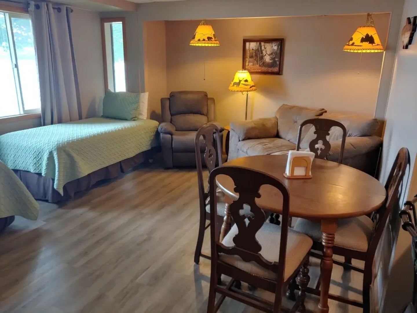 Lakeshore Motel Ice Lake