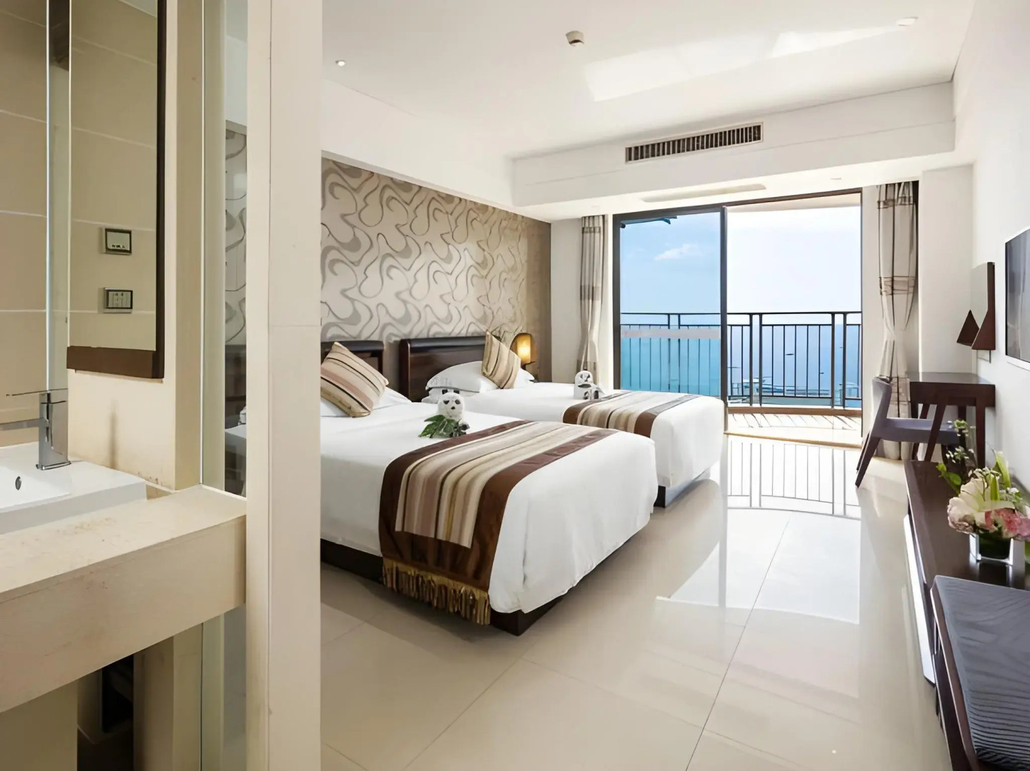 Отель Barry Boutique Seaview Sanya