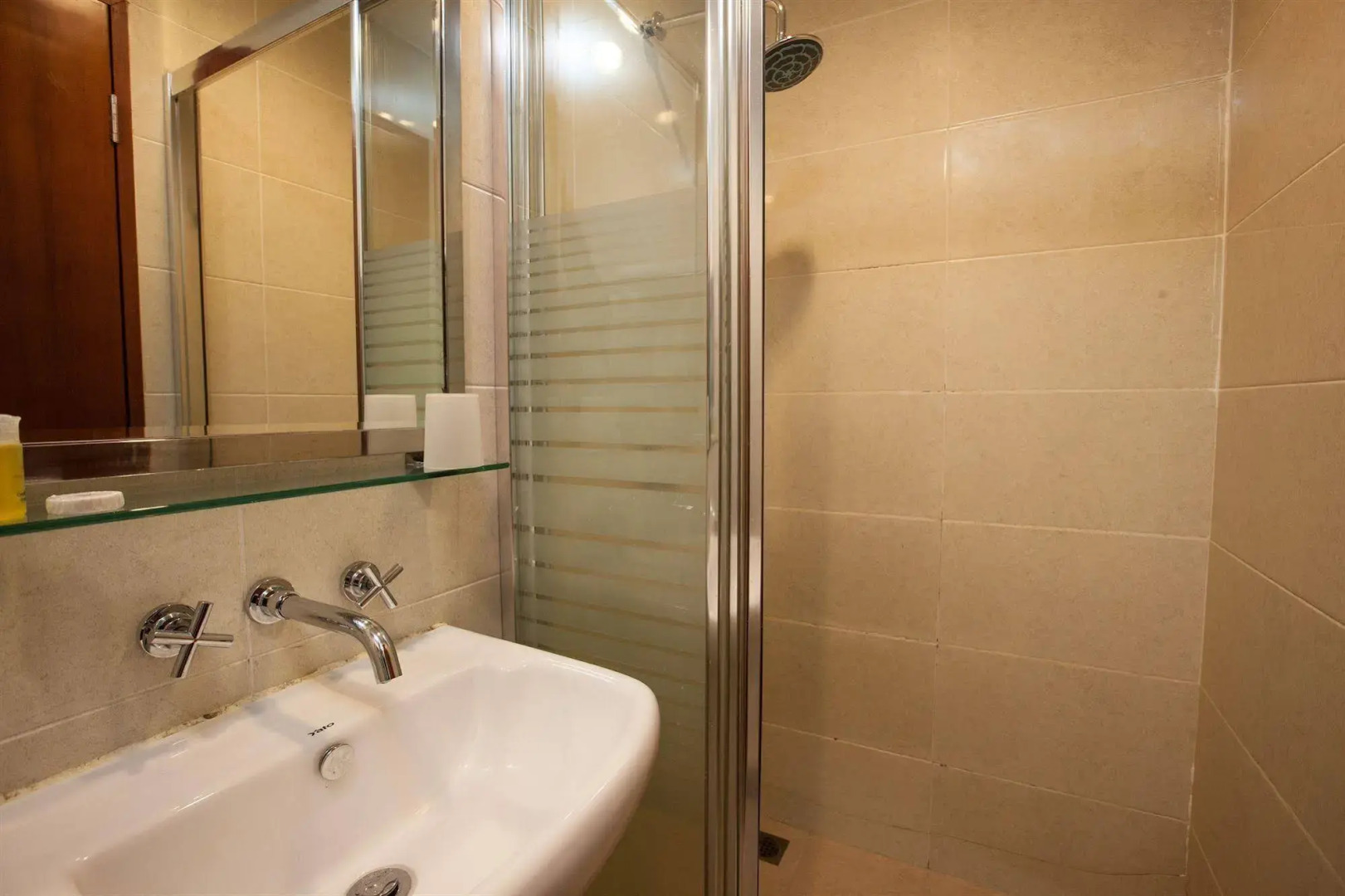 OYO 597 Winner Hotel