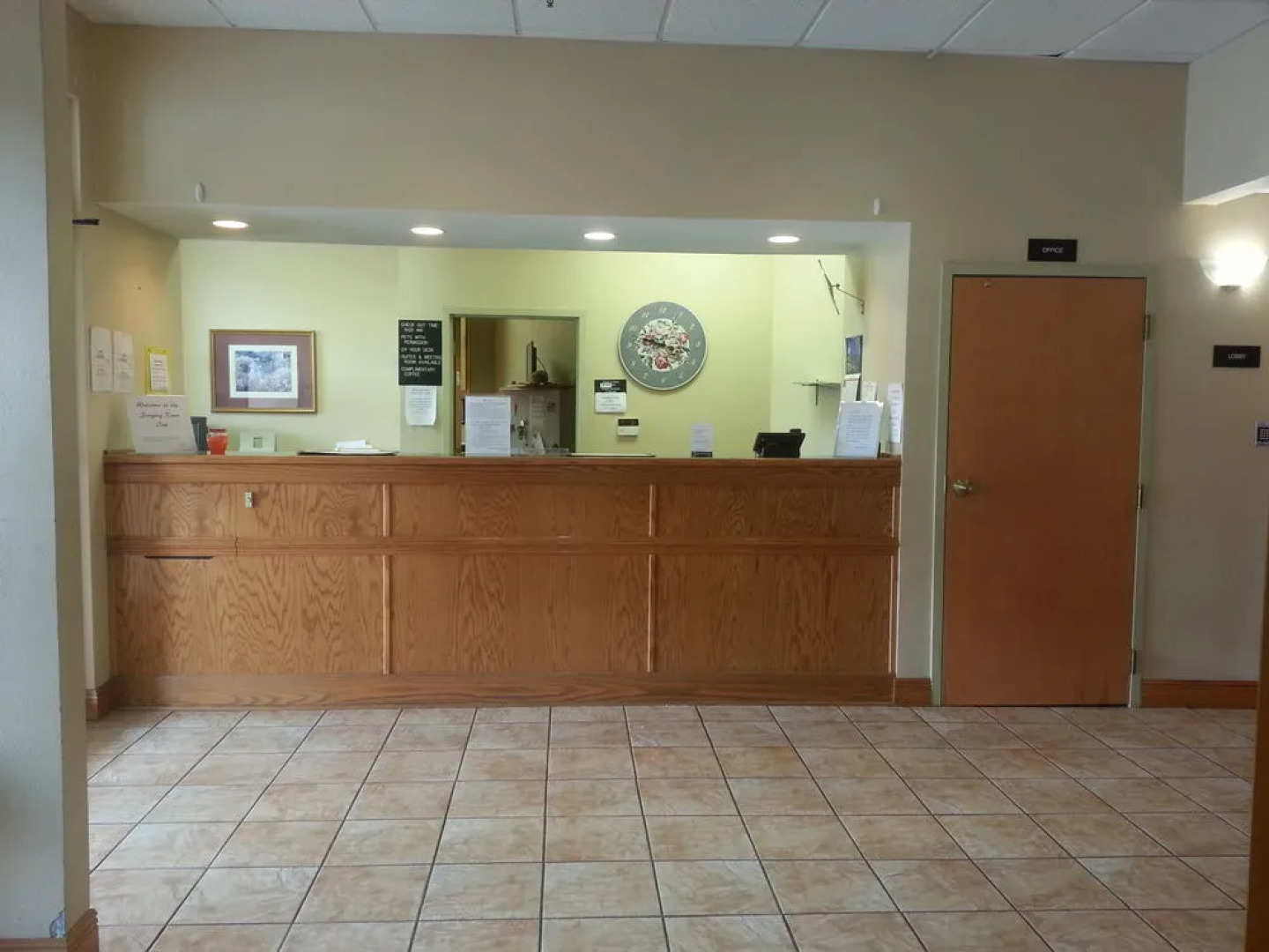 Super 8 - Pascagoula