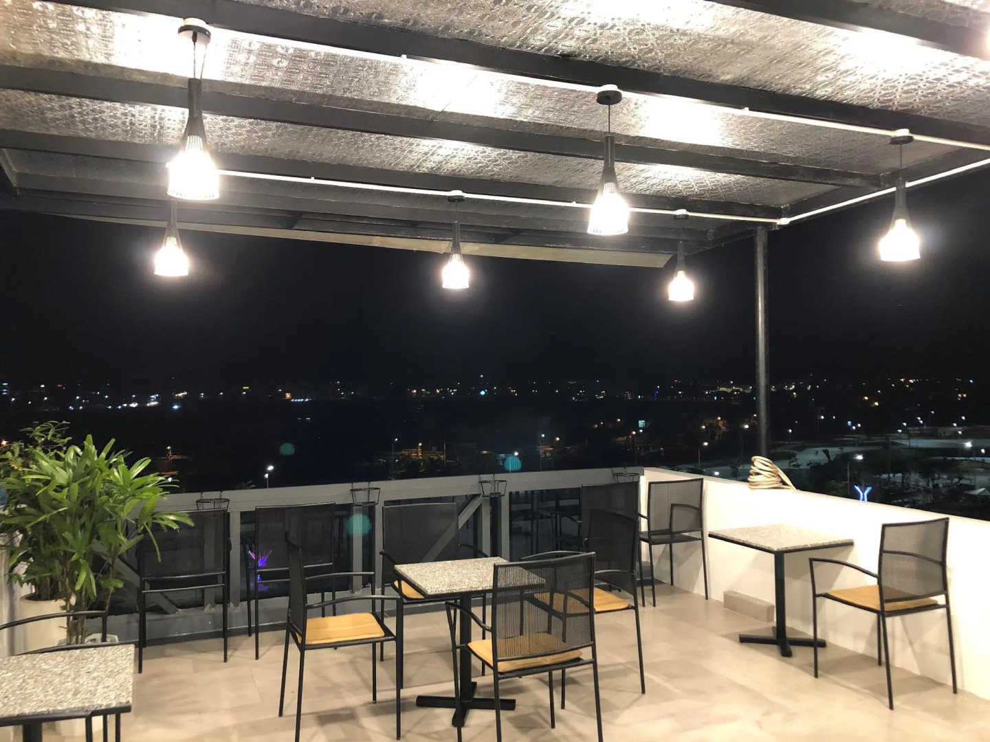 Coconut Hotel Phu Yen