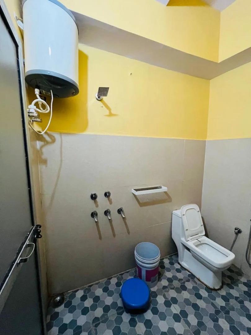 Goroomgo Girish Alay Homestay Uttarakhand