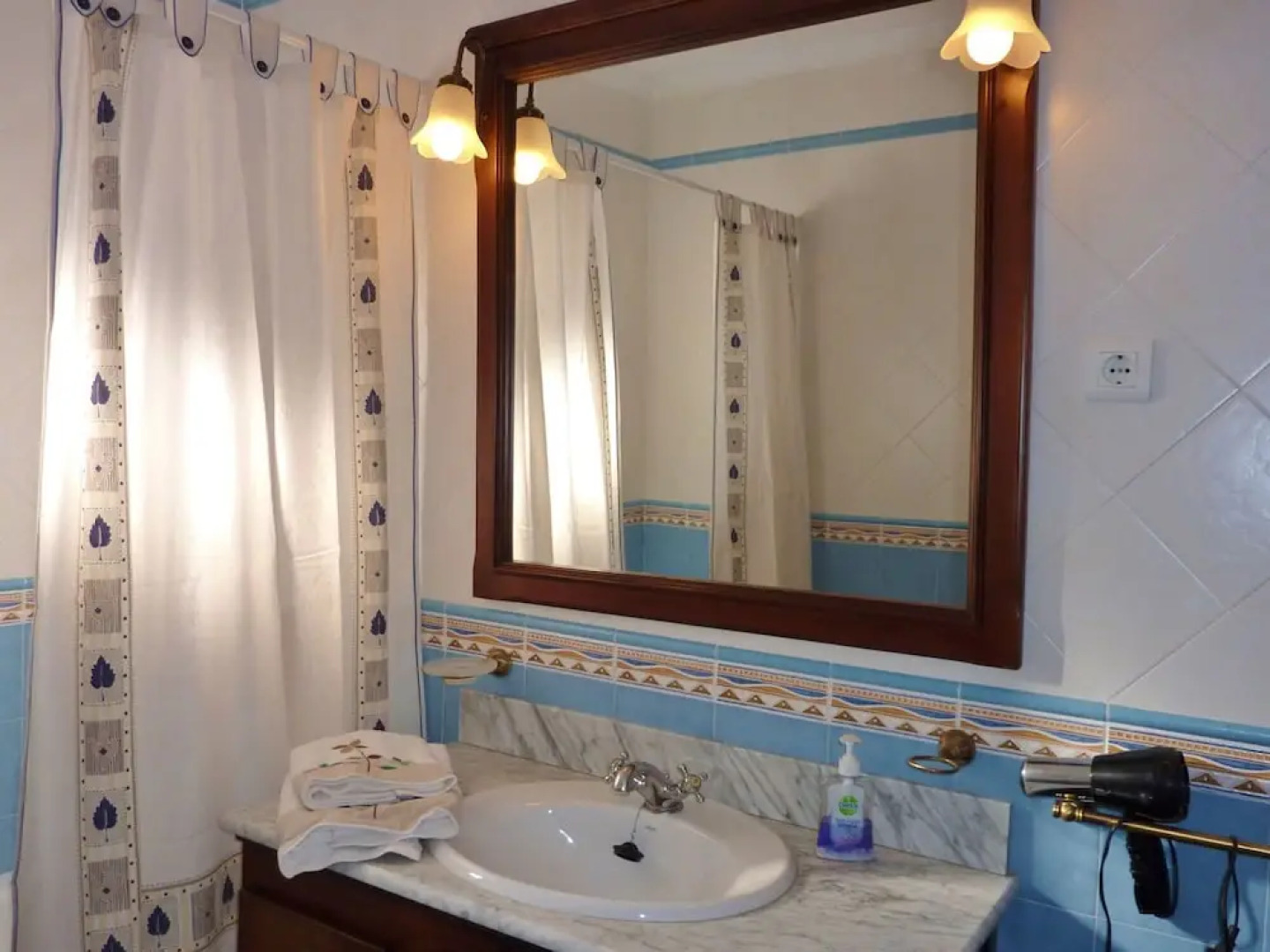 Pleasing Villa in Canillas de Aceituno Amidst the Forest