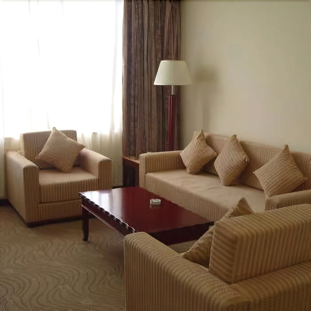 Xinkaitong Hotel Ruili