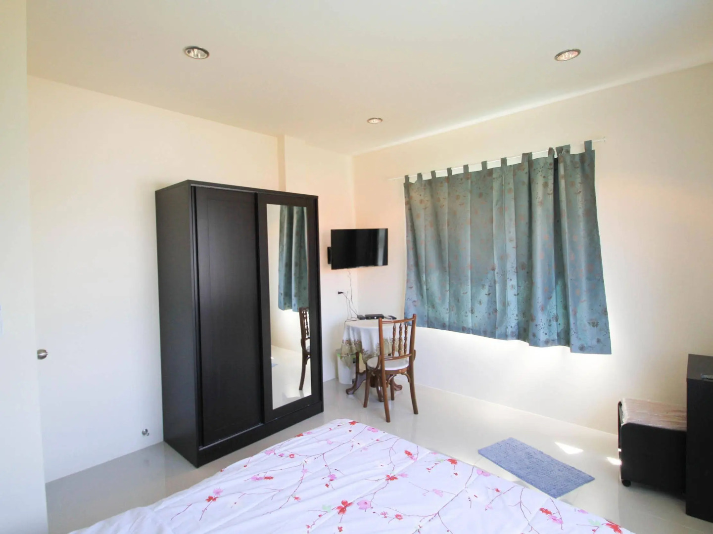 Nu Phuket Airport Residence