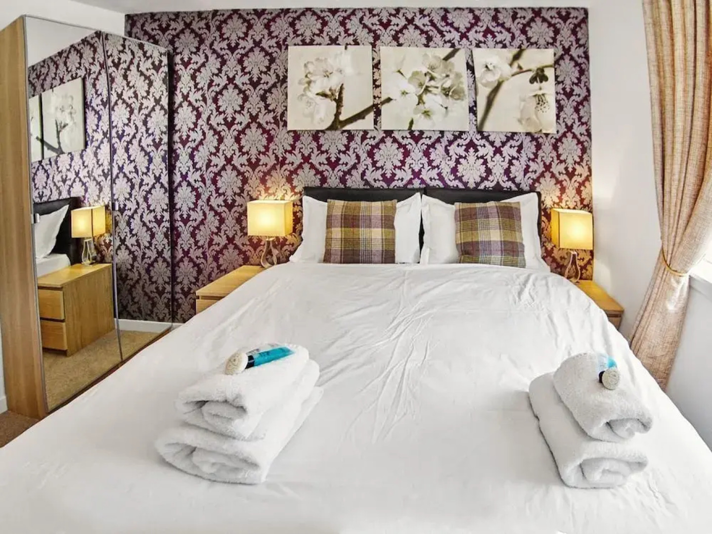 Thistle Apartments - King's Apartment