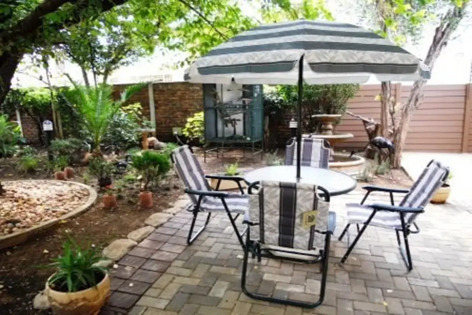 The Maple Village Guest Lodge Bed & Breakfast