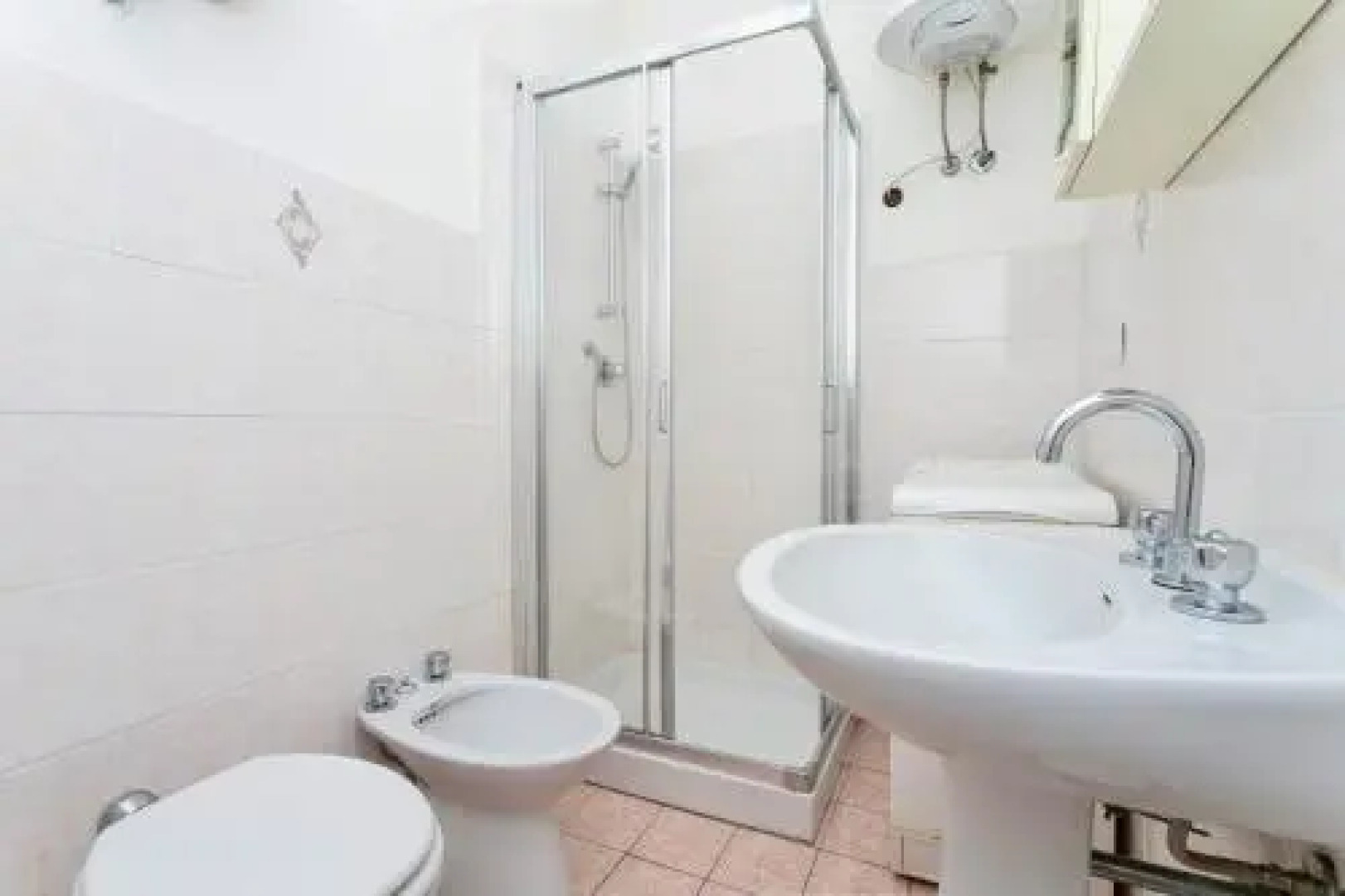 M215 - Marcelli, nuovo bilocale in residence con piscina