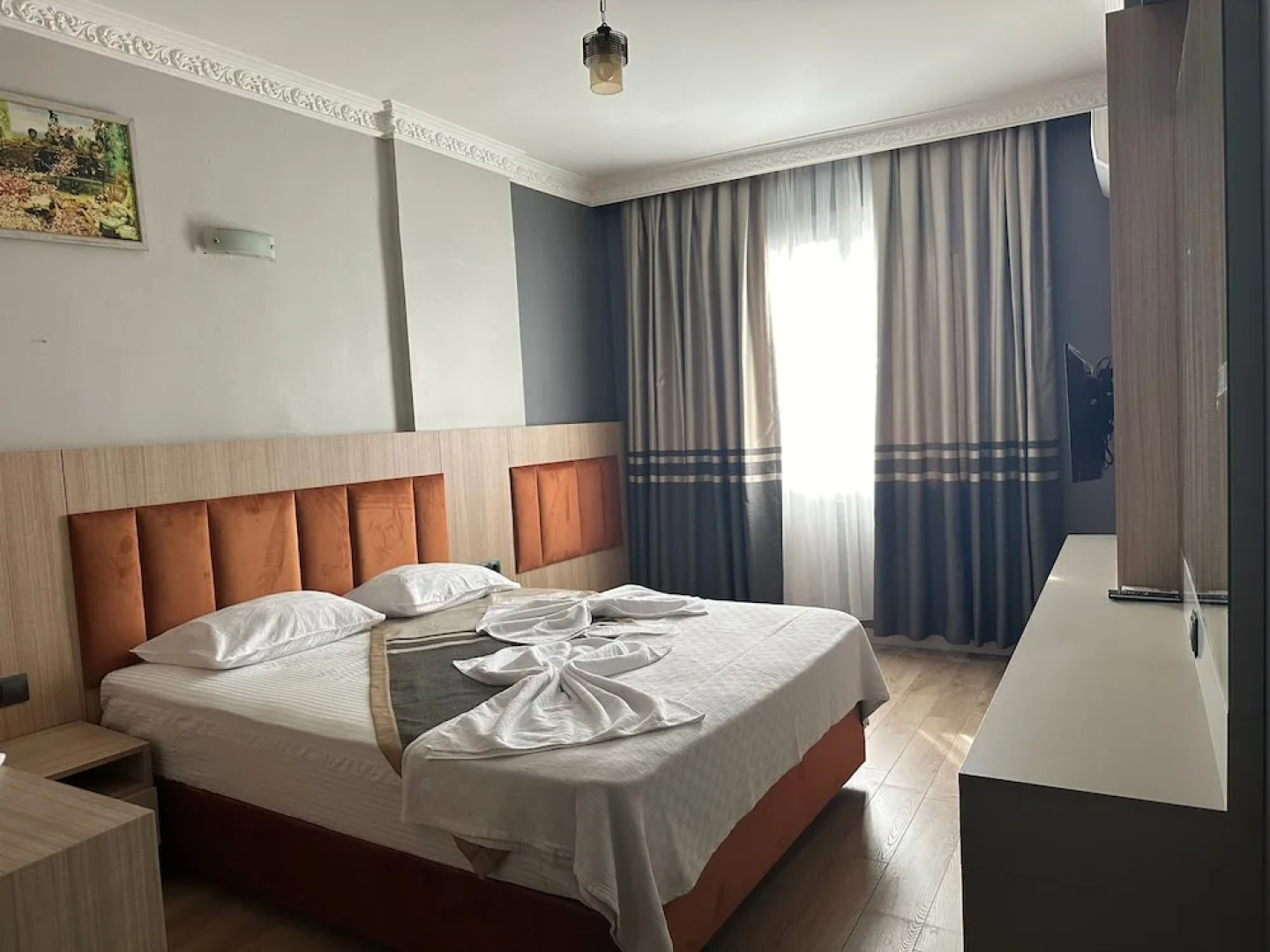 Metros Hotel
