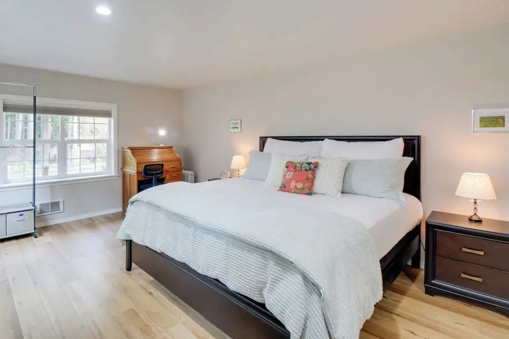 Port Angeles Abode w/ Yard & Guest House!