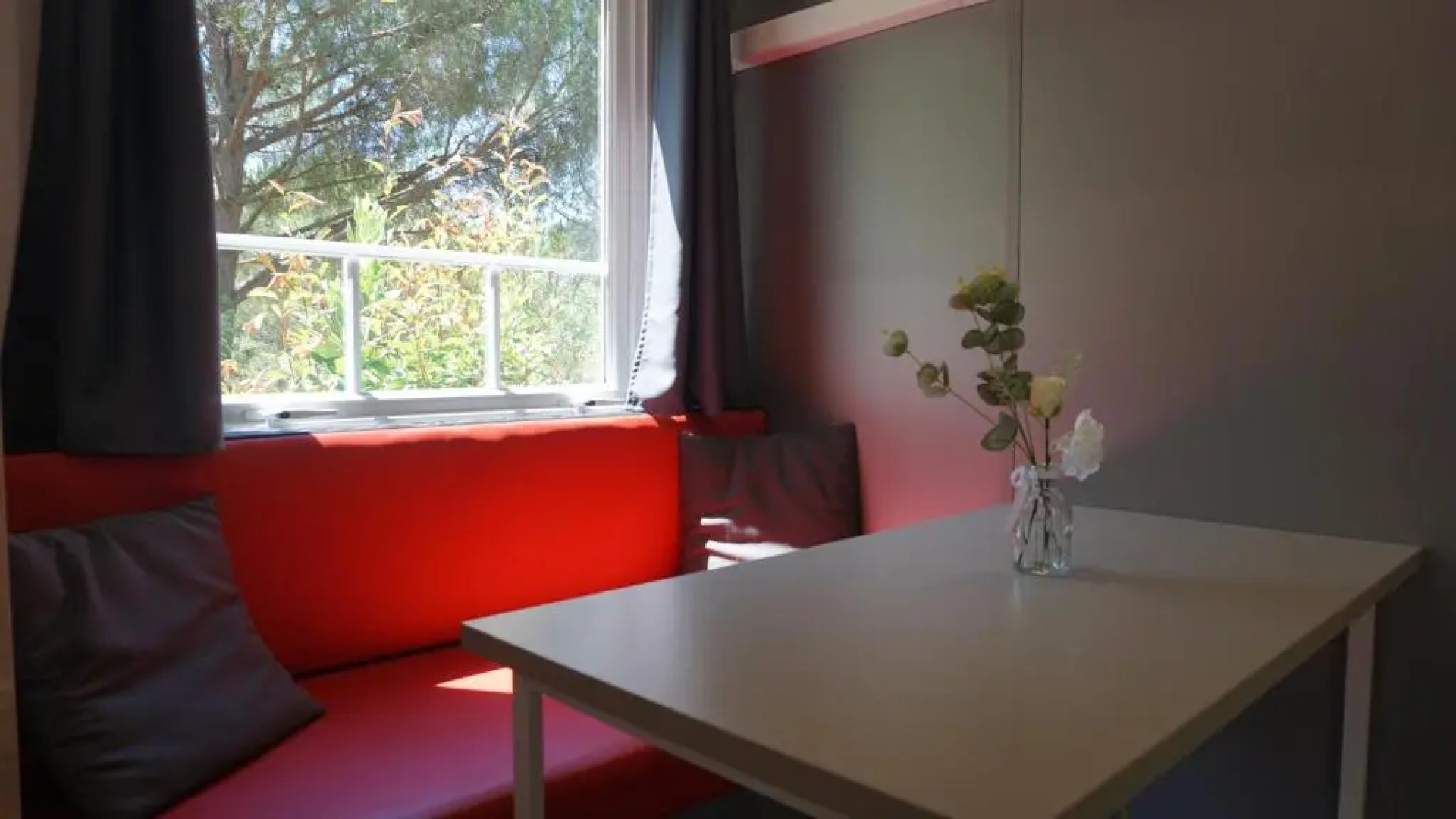 Luxe chalet voor 5 personen op Camping Leï Suves - JoyCasa