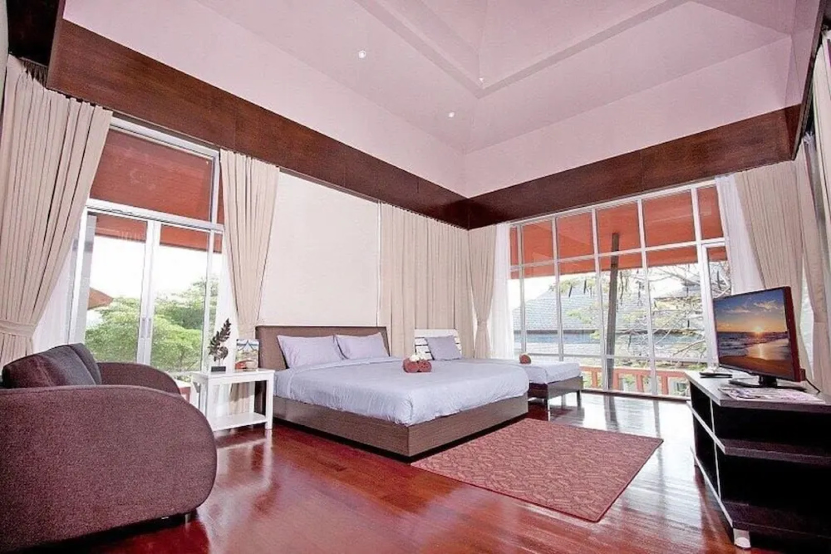 Baan Nagavana 5 Bedroom Pool Villa by Pinky