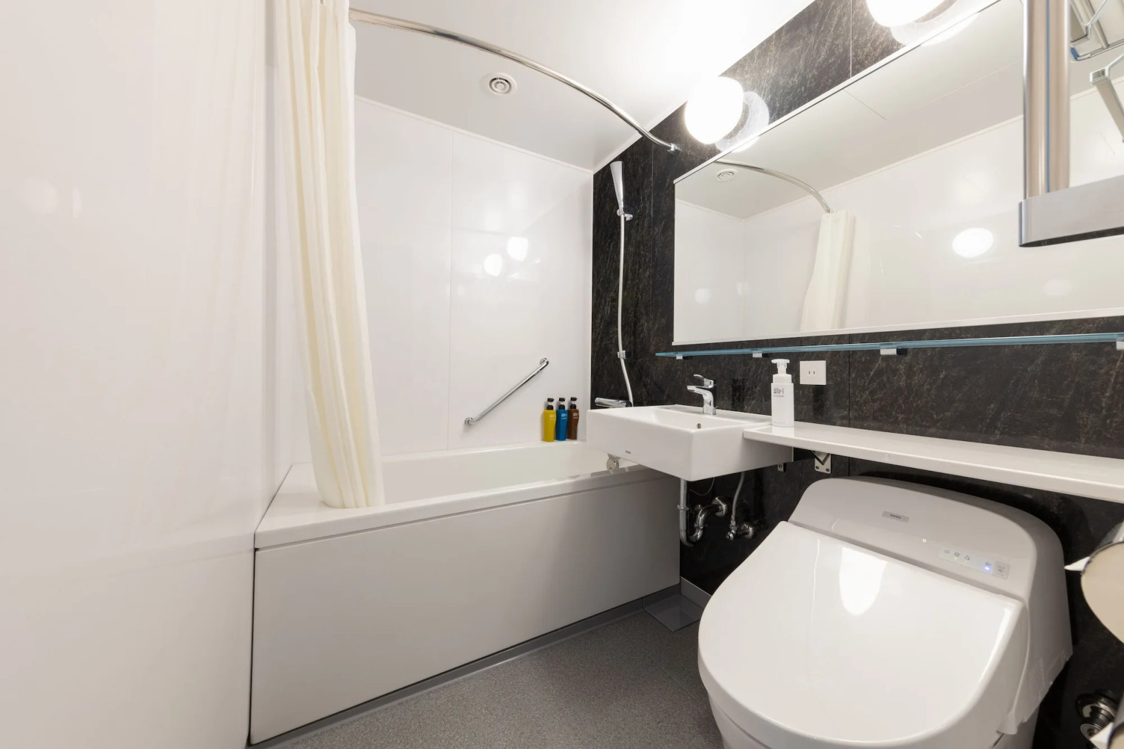 JR East Hotel Mets Kawasaki