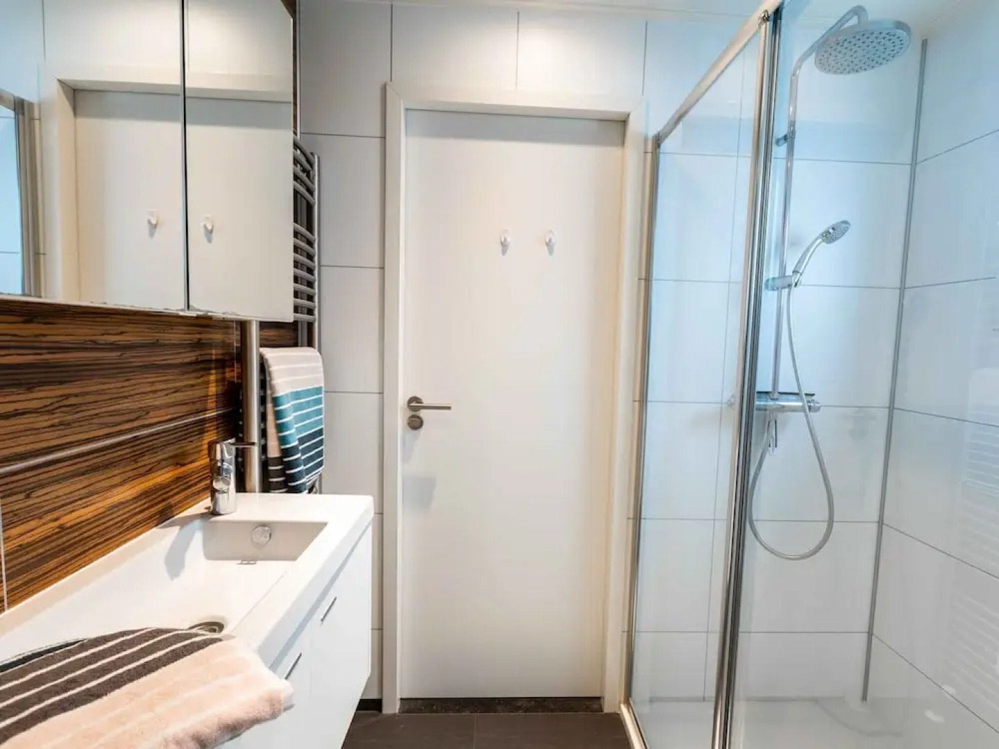 Comfy Chalet in a Holiday Park Near De Veluwe