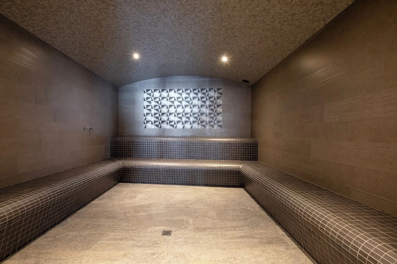 La Cour Aux Ecureuils