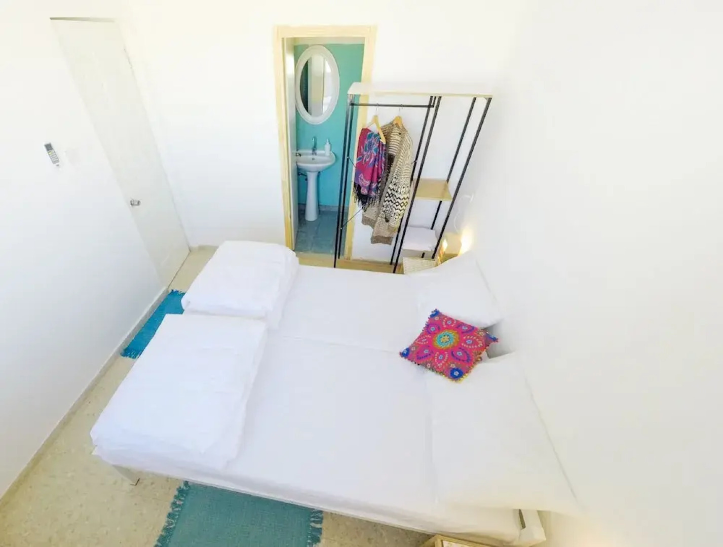 The White Hill Guest House - Hostel