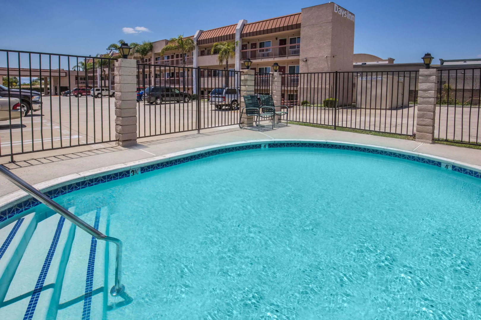 Days Inn by Wyndham Ontario Airport