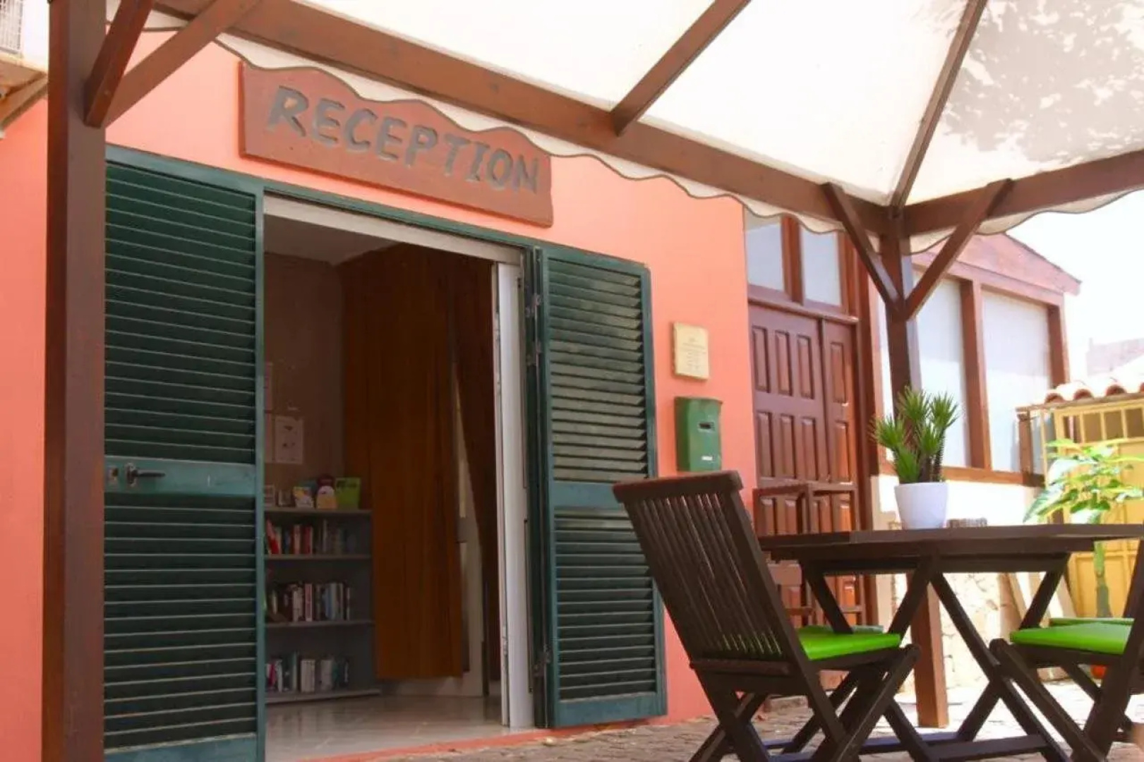 Nautilus Aparthotel
