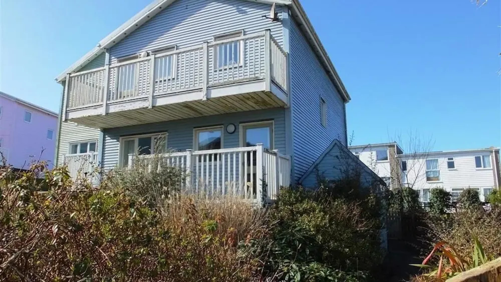 Freshwater Bay Hol Vge 16