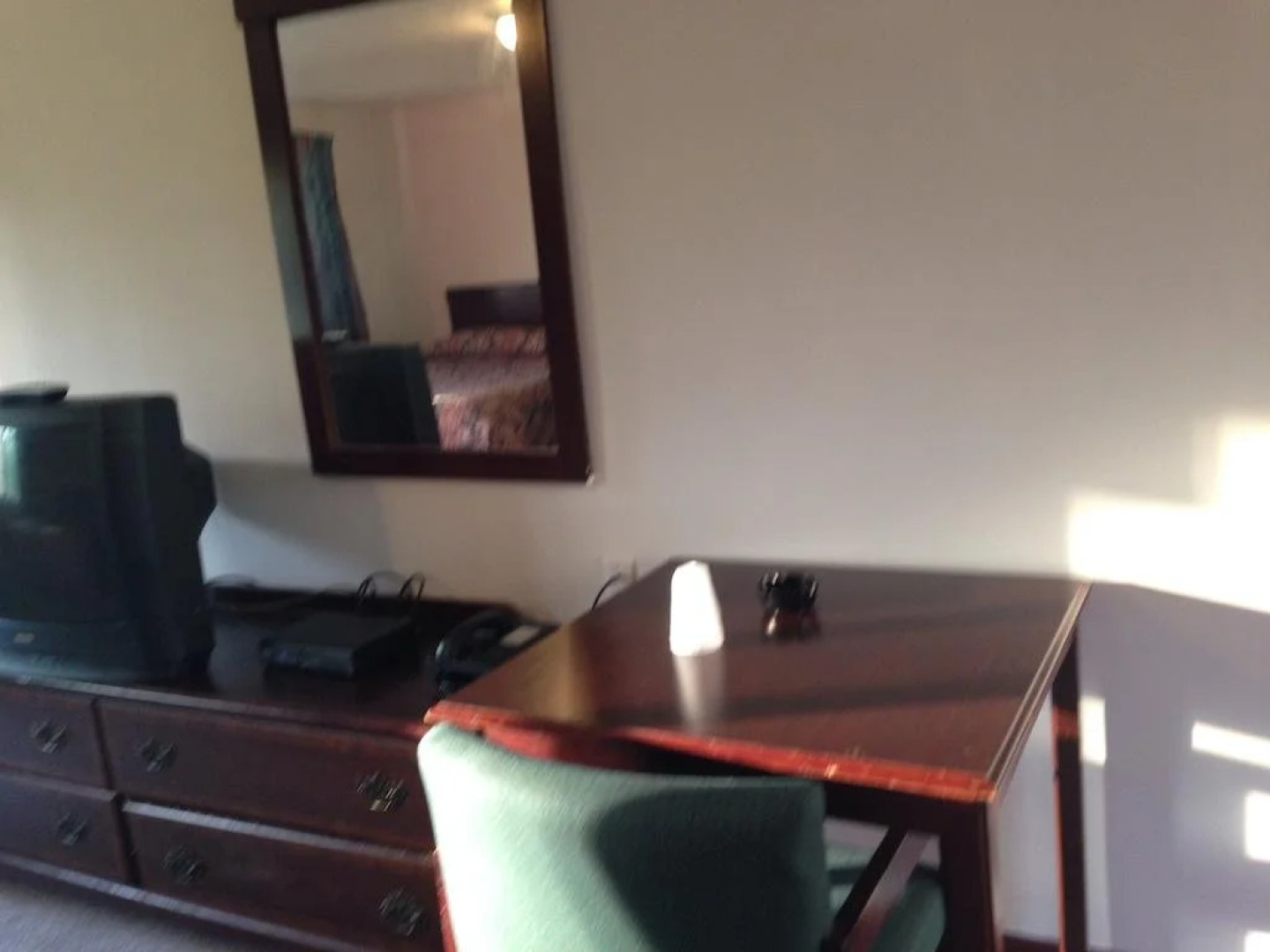 Colonial Village Motel