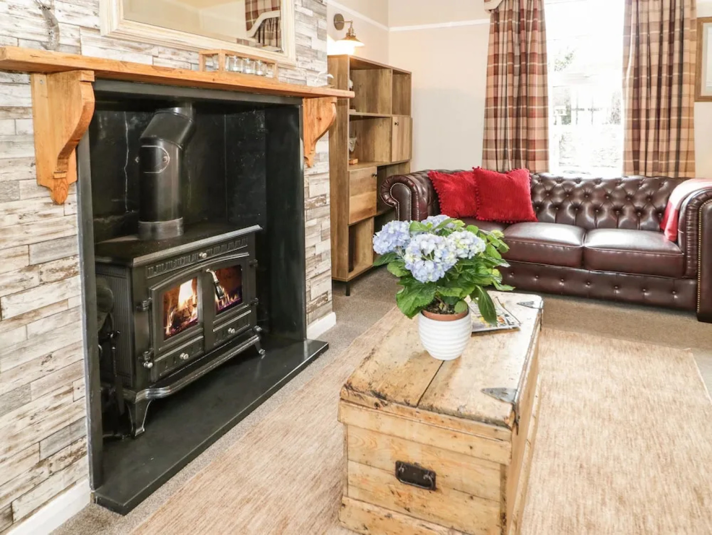 2 Old Coastguard House