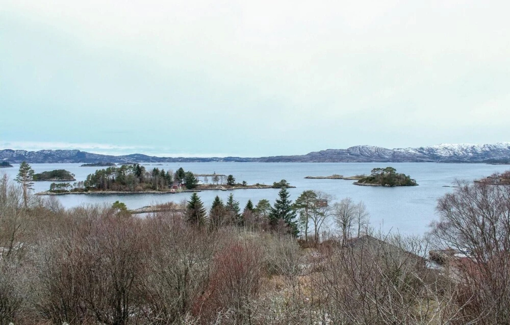 Stunning Home in Blomsterdalen With 3 Bedrooms and Wifi