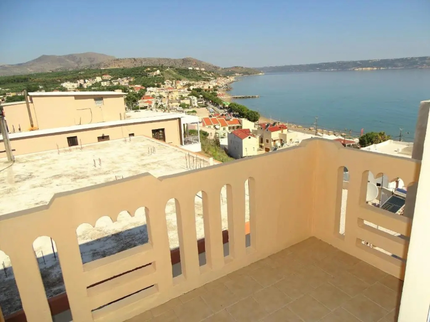 Emilia Studios And Apartments