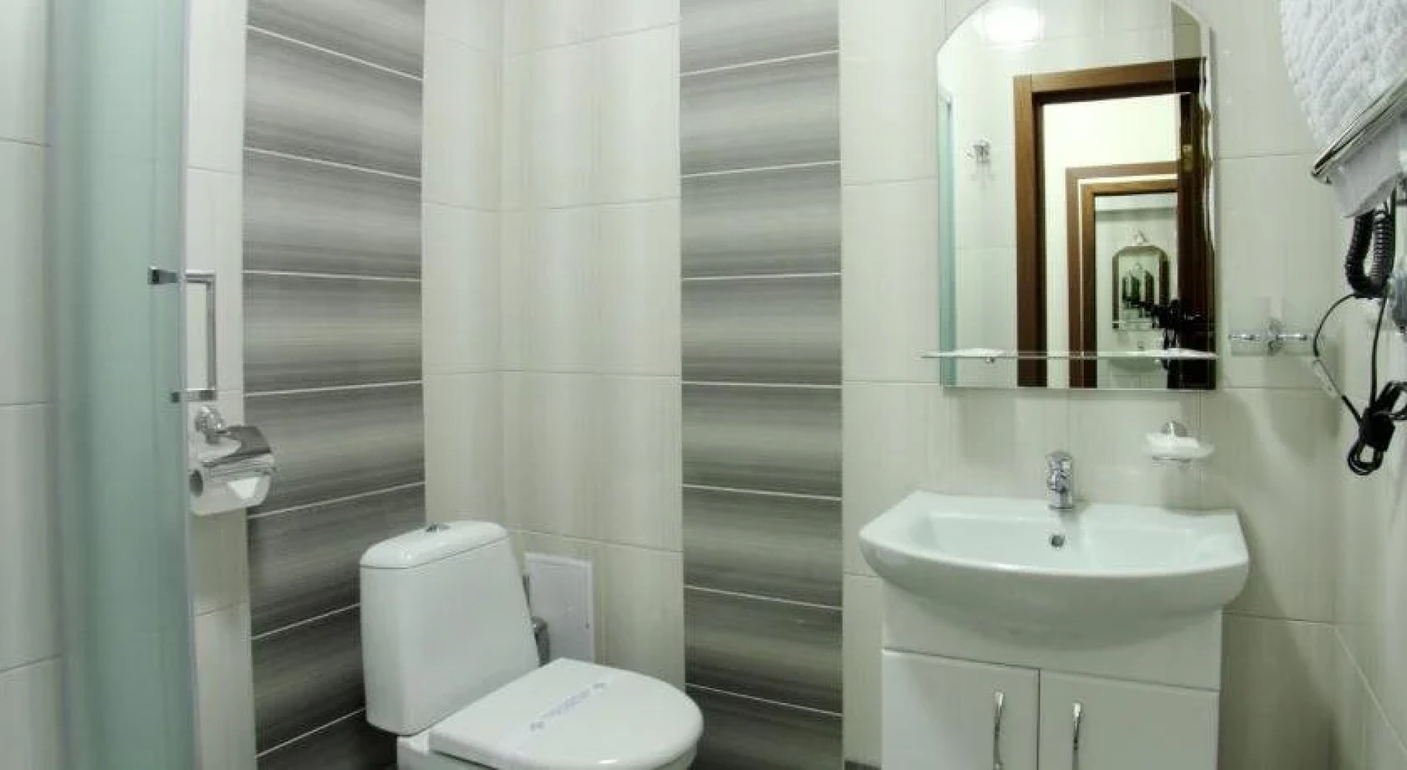 Отель Аристократ