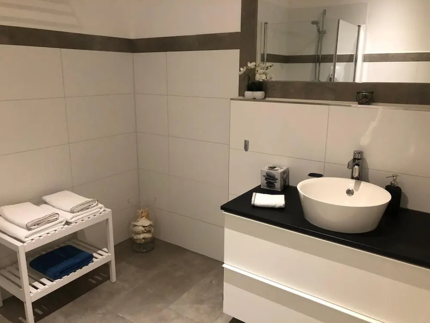 Royal City Apartments