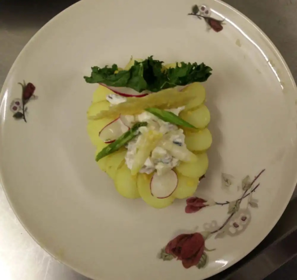 Tante Tut & Onkel E Hotel