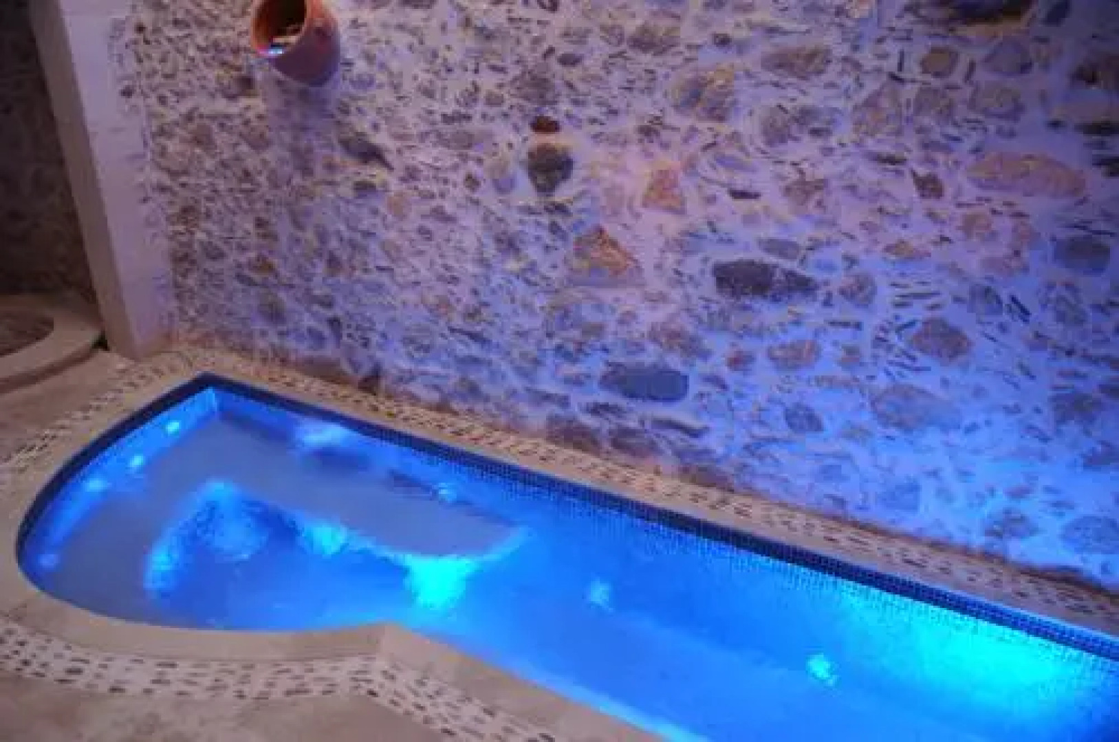 Villa Kamares Boutique Spa Apartments