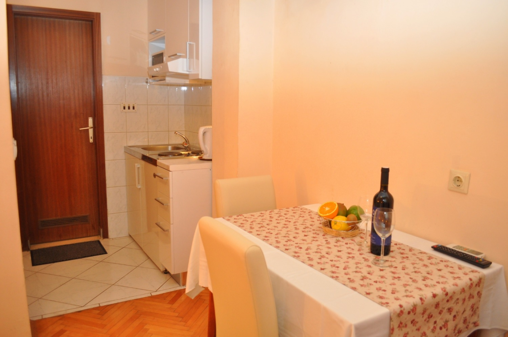 Studio apartment Ljuba - 130 meter from sea SA1 Makarska, Riviera Makarska