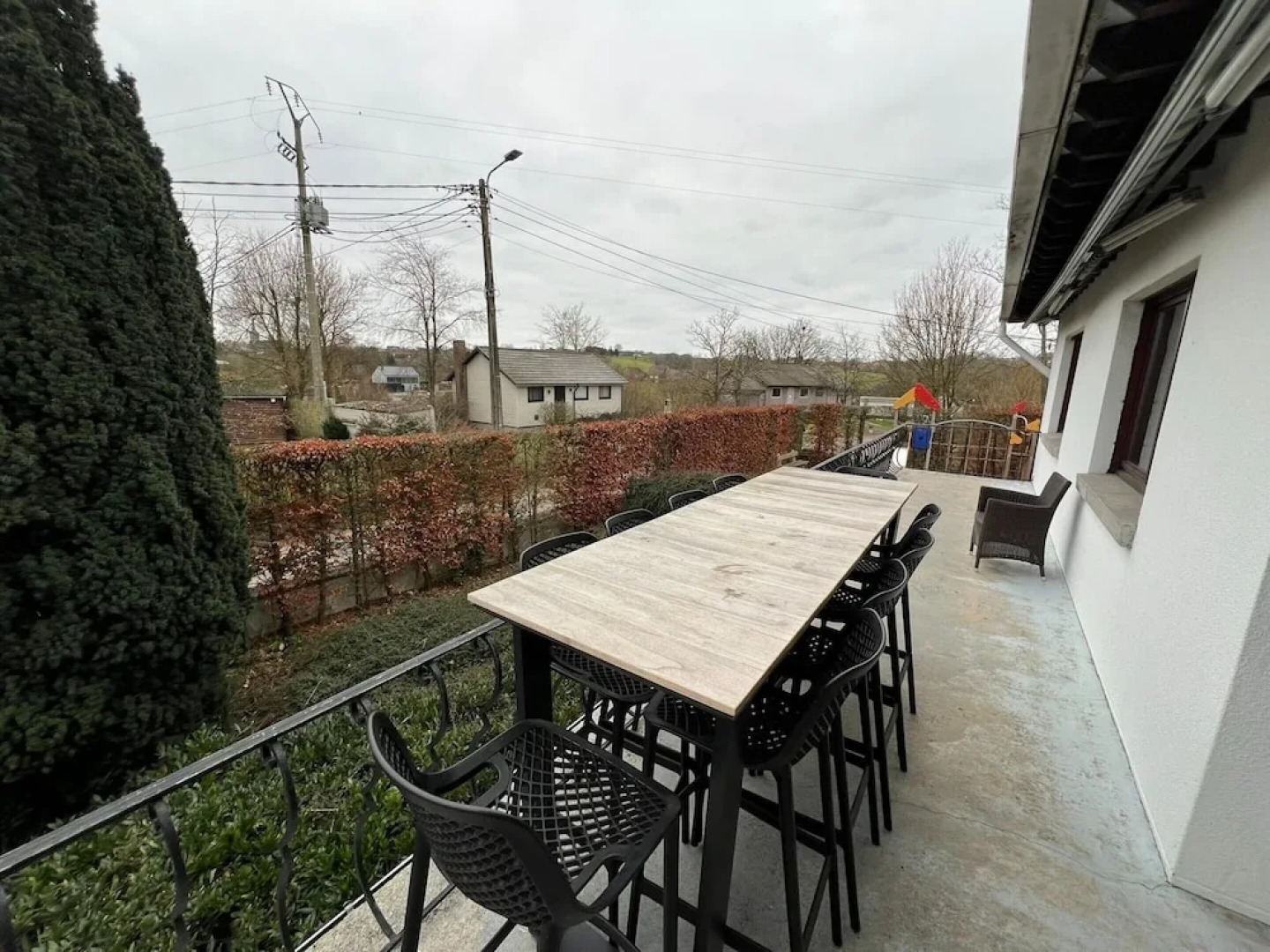 House in Noiseux With Bubble Bath & Garden