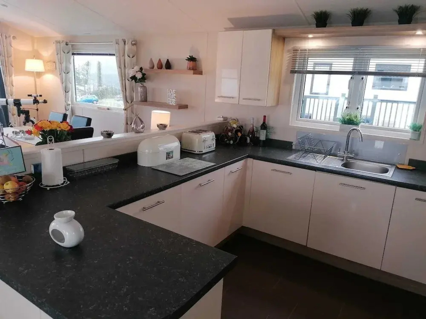 Lovely 3-bed Lodge in Eyemouth With Stunning Views